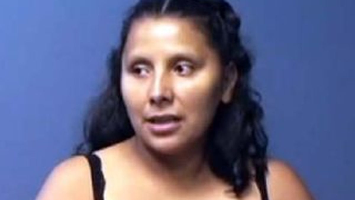 Juana Villegas fue detenida por conducir sin carné de conducir. Tres días después del arresto daba a luz en la cárcel. Ahora recibirá una indemnización de 200.000 dólares.