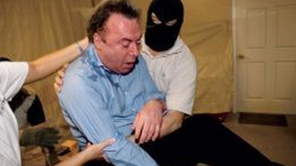 Hitchens: “Creedme, es tortura”