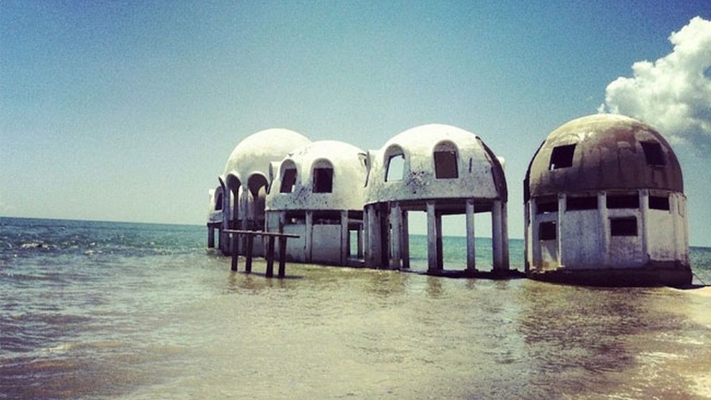 Las casas domo abandonadas en Florida