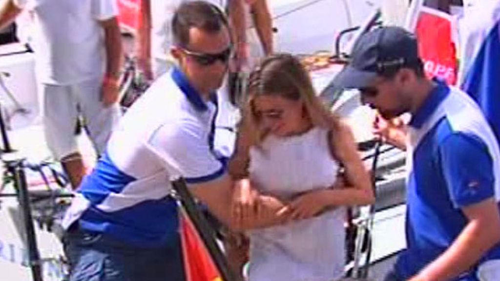 Letizia llega a mallorca con sus hijas