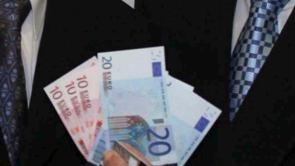 En la imagen, varios billetes de euros.EFE/Archivo