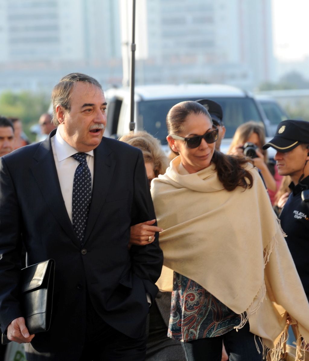 El abogado de Isabel Pantoja: "Cumple los requisitos para la suspensión de la pena"