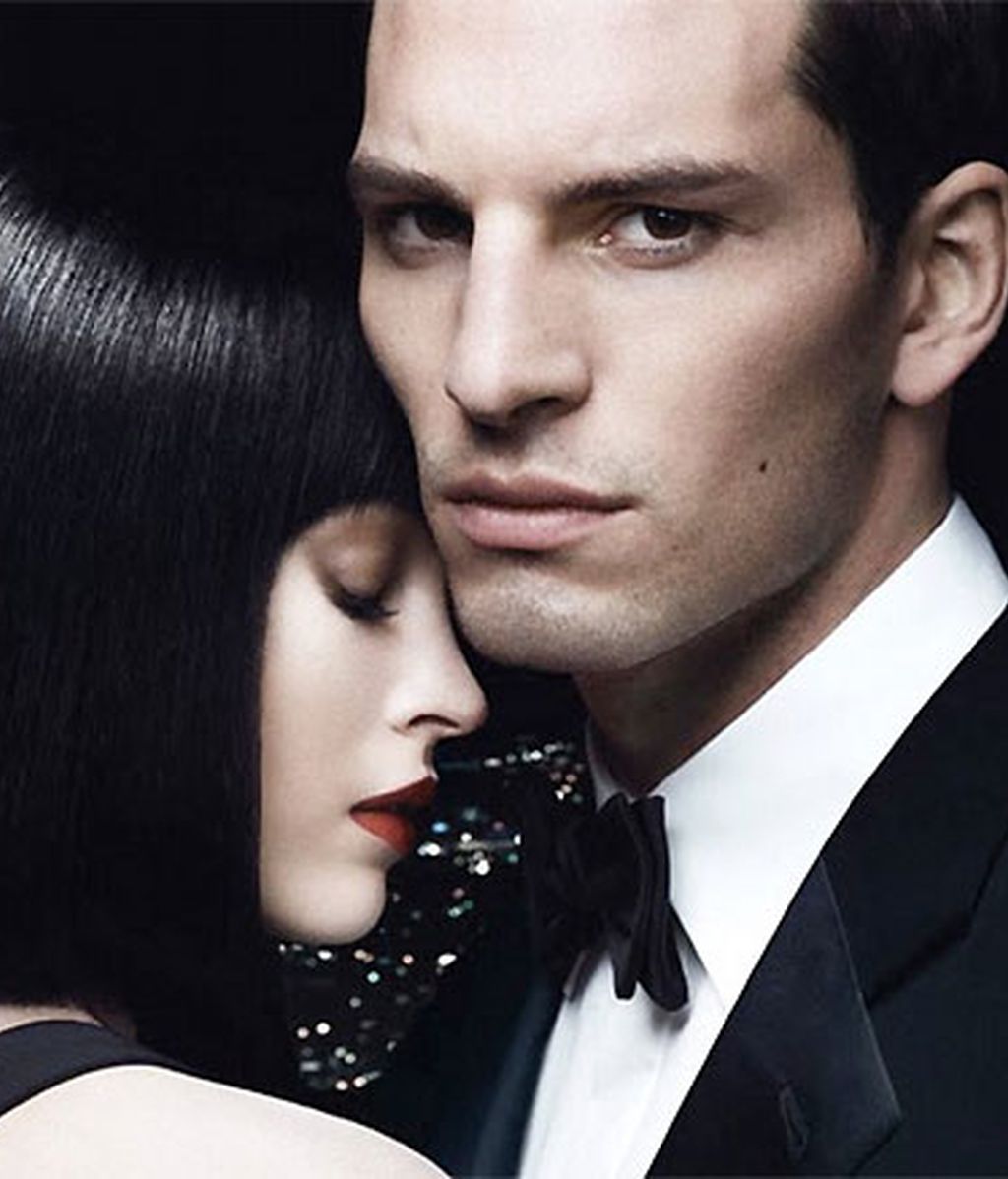 Megan Fox destila sensualidad en las nuevas campañas de Armani