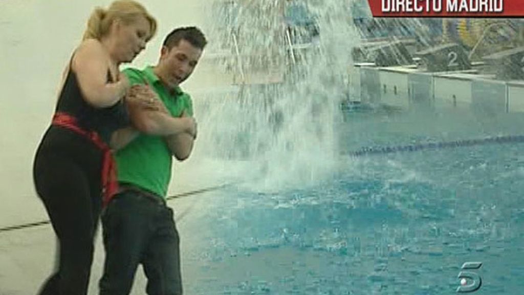 Rosa Benito se entrena para su salto en helicóptero en 'Supervivientes' Rosa Benito se entrena para su salto en helicóptero en 'Supervivientes'