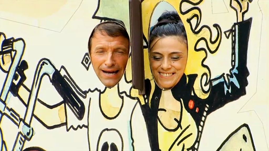 Ángela, la cibernovia de César