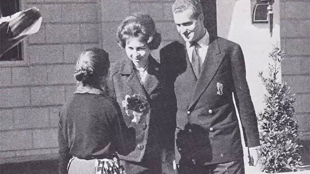 Don Juan Carlos y Doña Sofía, muy controlados por Franco mientras en El Pardo