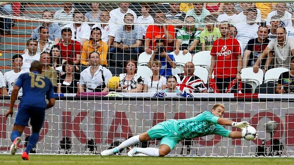 Duelo entre los gallos bleus y los pros ingleses