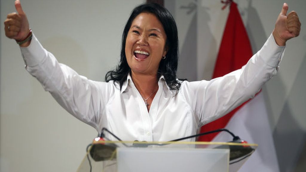 Keiko Fujimori afianza su victoria en Perú