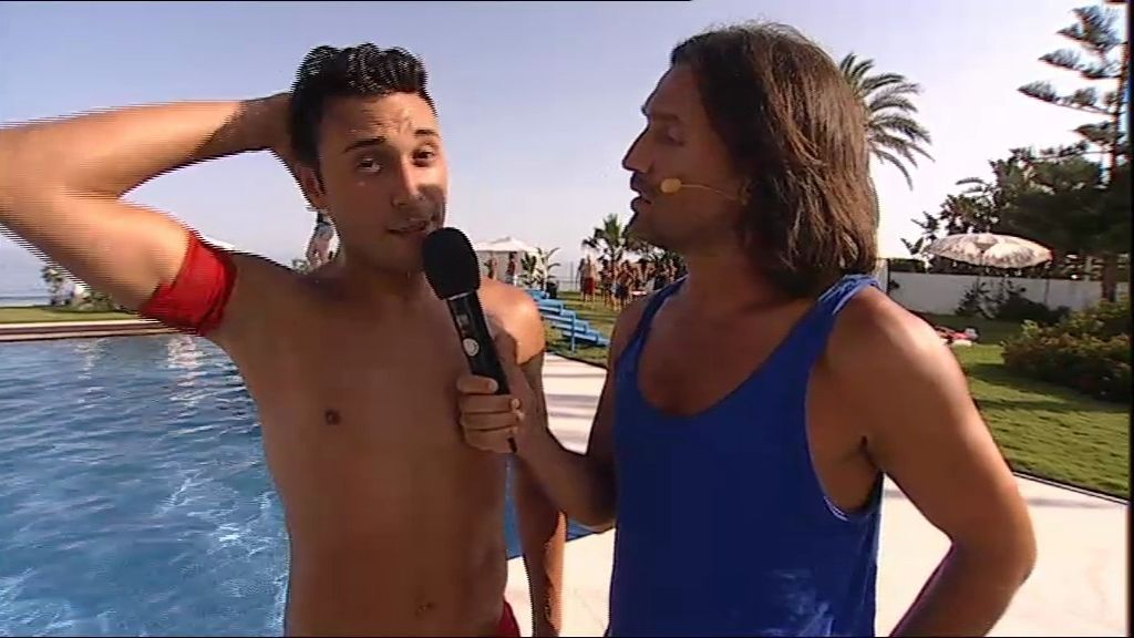 Joven modelo del equipo de Rafa