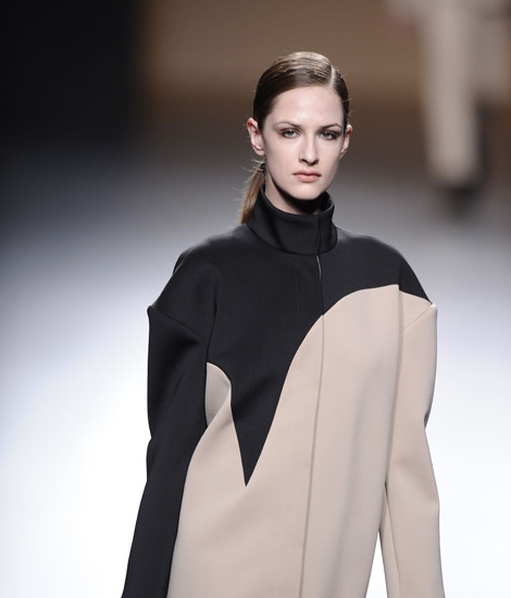 Volúmenes en faldas, vestidos y chaquetas