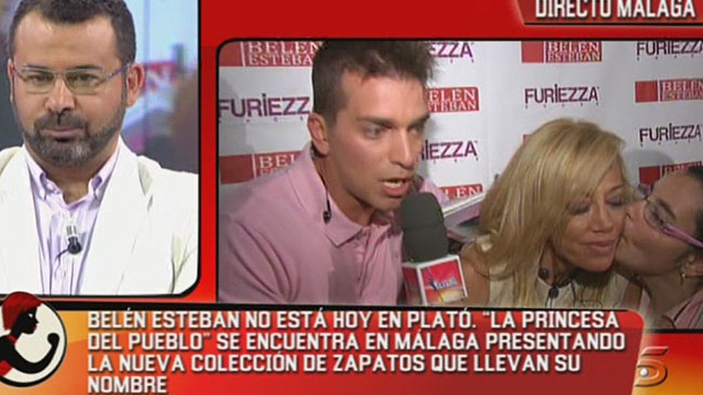 Belén Esteban presenta sus zapatos