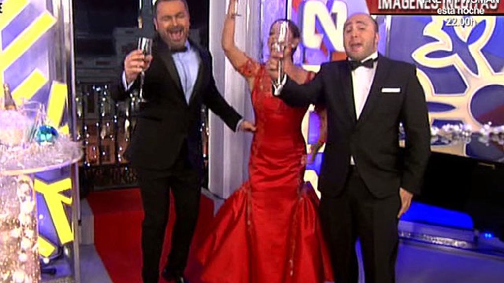 Mientras nosotros les escuchábamos...