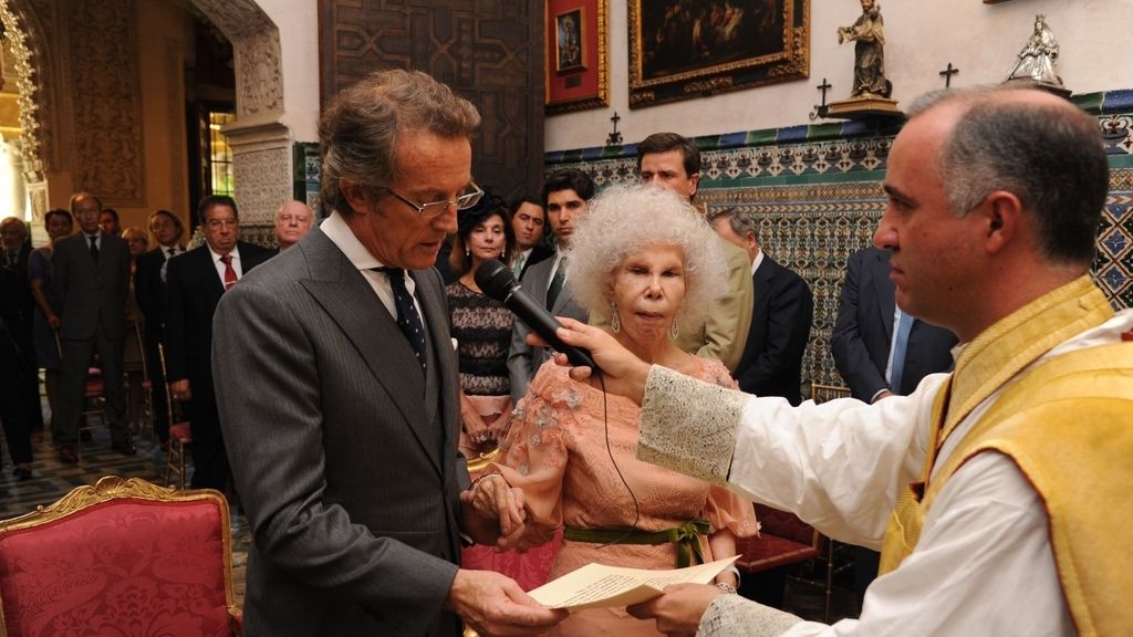 La boda del año: se casan la duquesa de Alba y Alfonso Díez