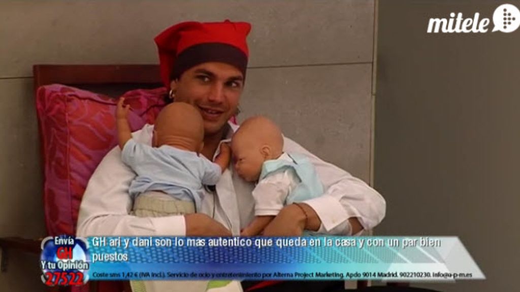 El bebé ha despertado a los concursantes muy temprano
