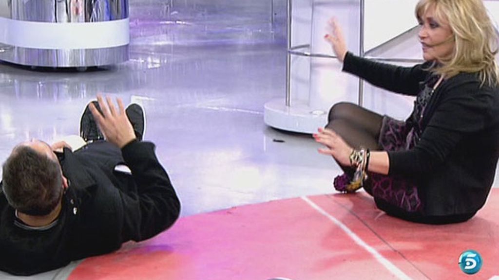 Lydia Lozano imita a Dorso, la mascota de GH 12+1, y Kiko H. a Pepe