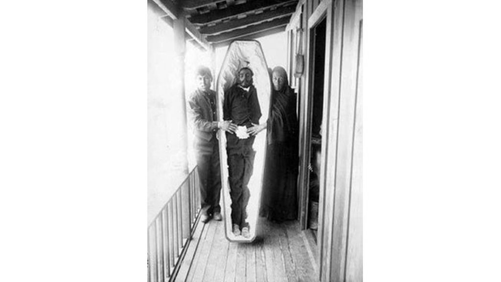 Las fotografías post-mortem, de moda en la época victoriana