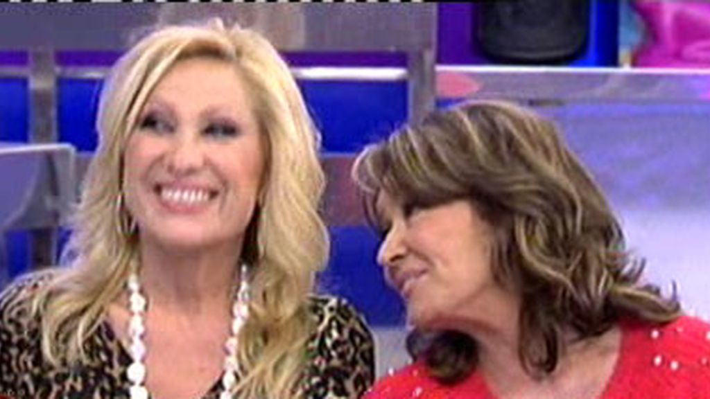 Se emociona al escuchar la canción con la que conoció a Amador