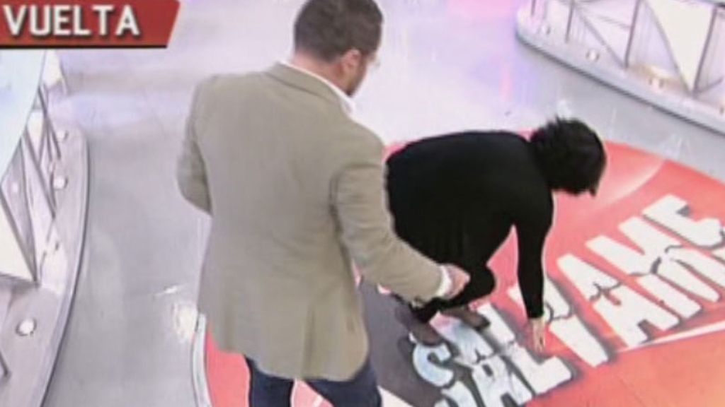 Le ha dado un tirón en la primera vuelta y no ha podido cumplir la pena