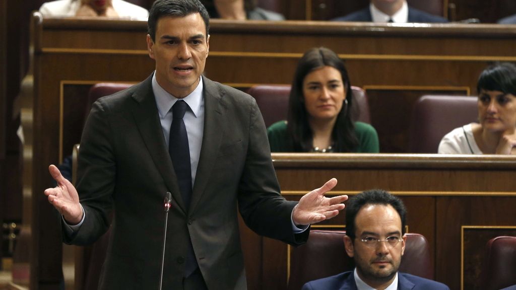 Sánchez acusa a Rajoy de generar “explotación laboral”