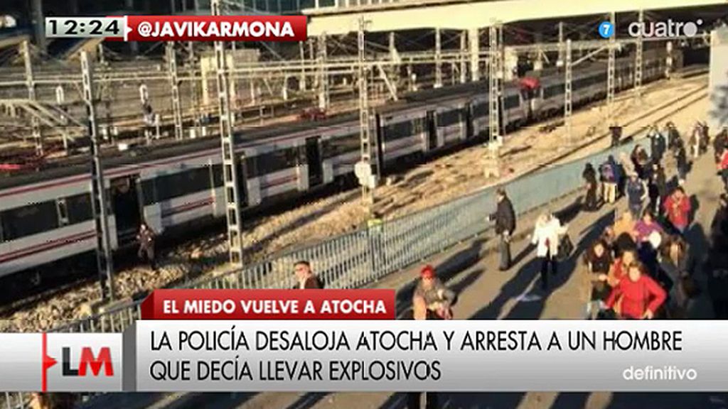 La policía desaloja Atocha y arresta a un hombre que decía llevar explosivos