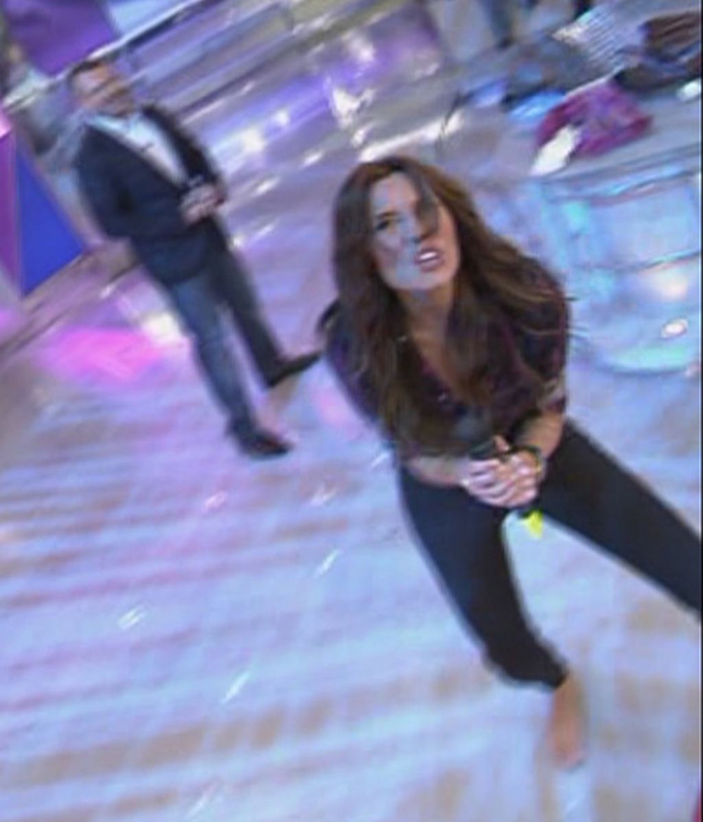 Pilar Rubio, muy rockera en 'Sálvame'
