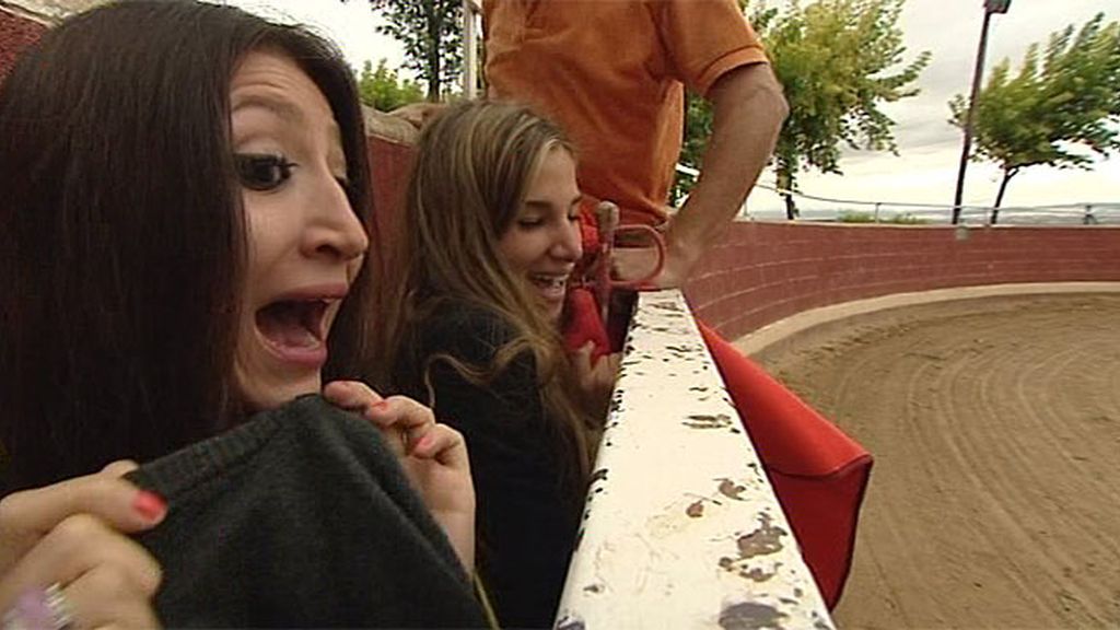 Gabi decide poner a prueba a sus chicas en su última cita