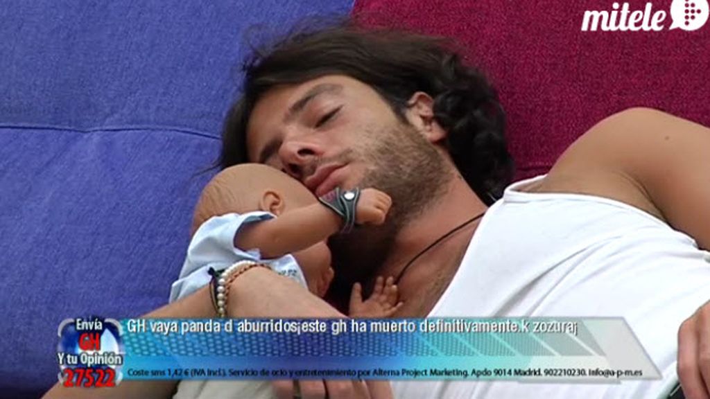 El bebé ha despertado a los concursantes muy temprano El bebé ha despertado a los concursantes muy temprano