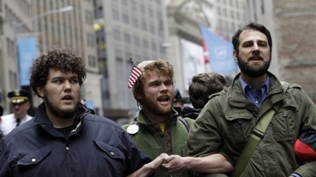 Pulso entre manifestantes y policías en Wall Street