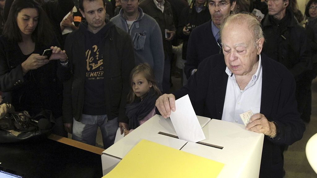 Jordi Pujol vota en el 9N