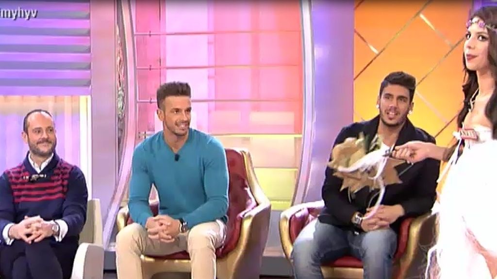 Anais ignora a Iván al entrar en plató