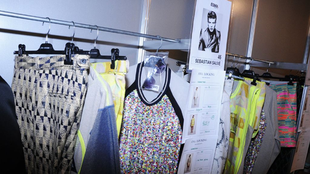 Ana Locking: Backstage, Front row y Kissing room