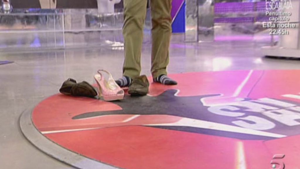 J. J. se calza los tacones de la Esteban