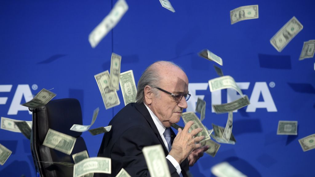 Coca-Cola y McDonald's no quieren a Blatter al frente de la FIFA