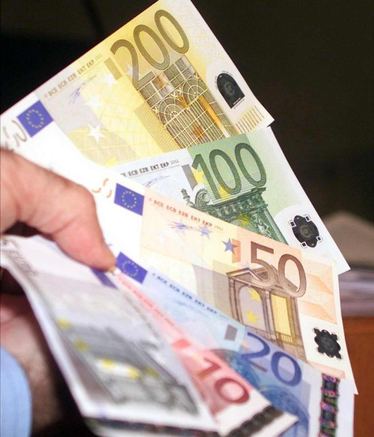 En la imagen, varios billetes de euro. EFE/Archivo