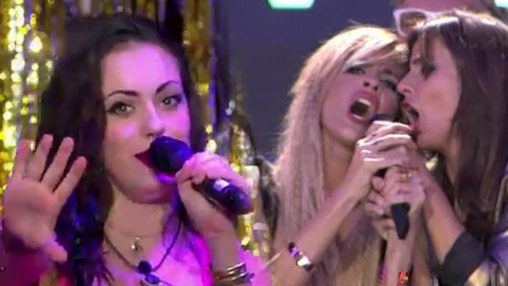 Ylenia y Niedziela: duelo en el karaoke
