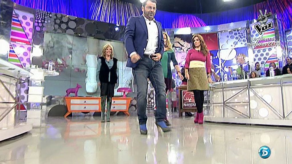 Jorge Javier Vázquez comprueba lo que es andar con tacones