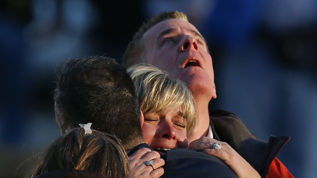 El dolor inunda a varios familiares de víctimas del tiroteo de Connecticut (EE.UU.)