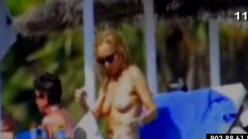 ¡Lomana en top less!