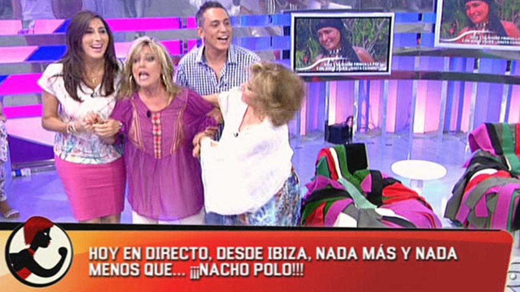 La recreación del beso entre J.J. y la madre de Aída