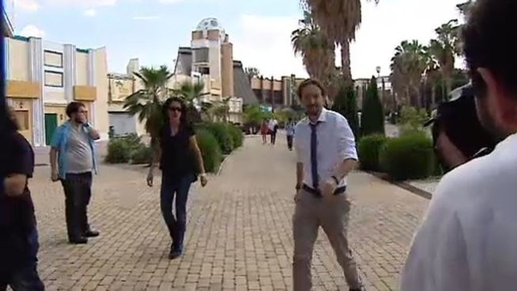 Pablo Iglesias, "optimista" a su llegada a la sede electoral de Unidos Podemos
