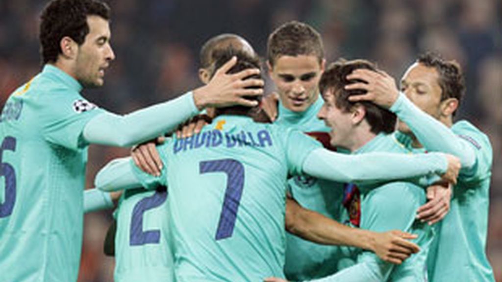 El Barça celebra el tanto de Messi ante el Shakhtar Donetsk. Vídeo: Informativos Telecinco El Barça celebra el tanto de Messi ante el Shakhtar Donetsk. Vídeo: Informativos Telecinco