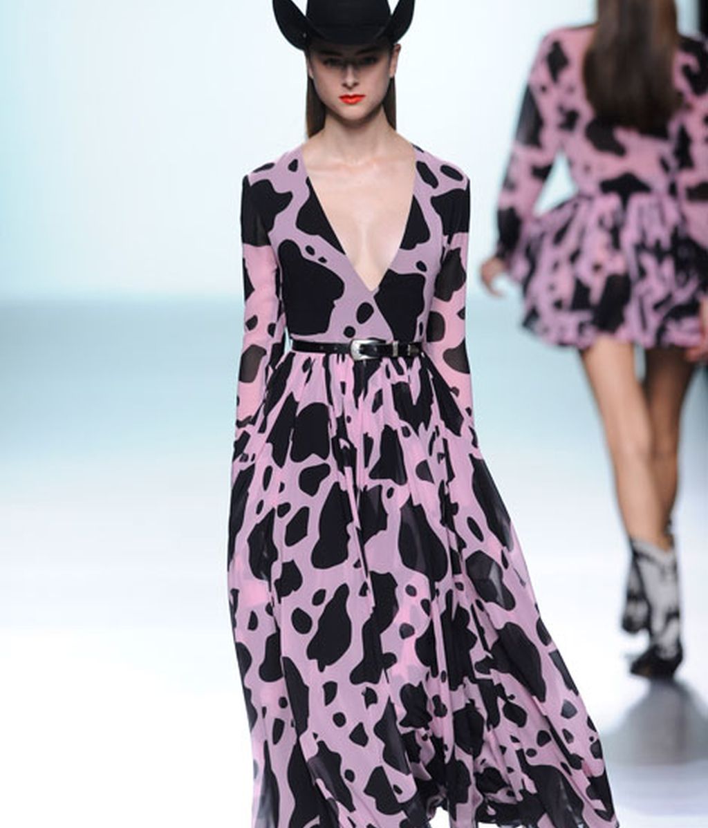 María Escoté: indios y vaqueros