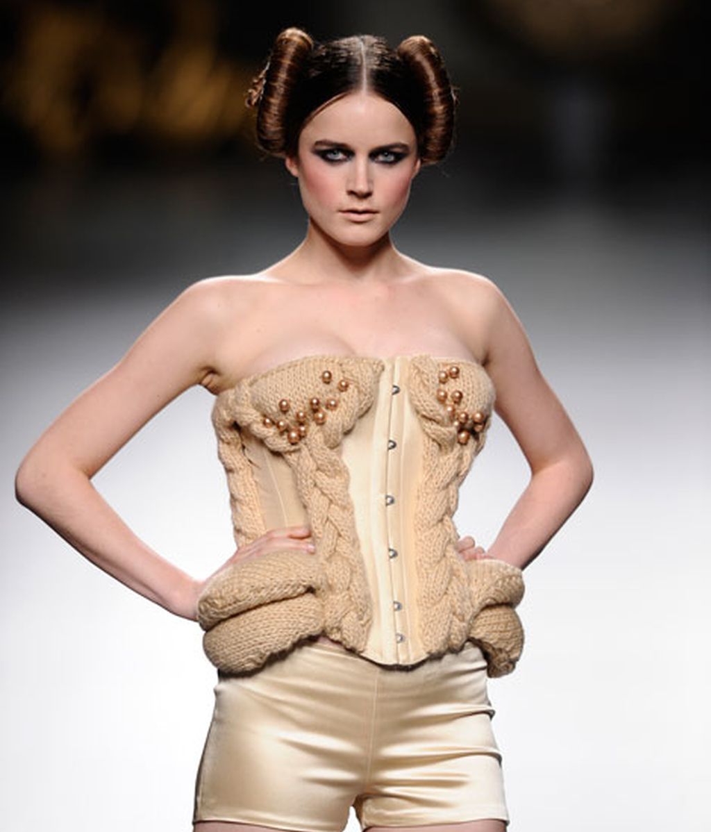 Corsés llenos de potencia e imaginación