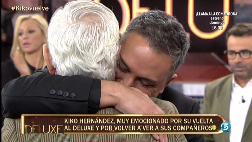 El colaborador se rencuentra con sus compañeros