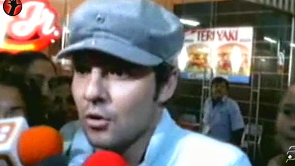 Bisbal, acosado por la prensa