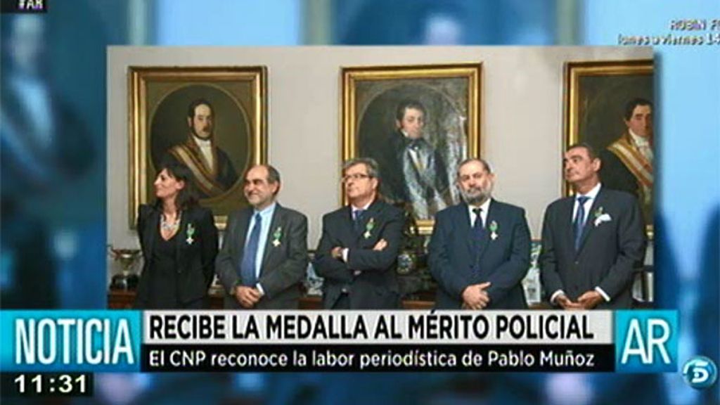 Pablo Muñoz, galardonado con la medalla al mérito policial con distintivo blanco