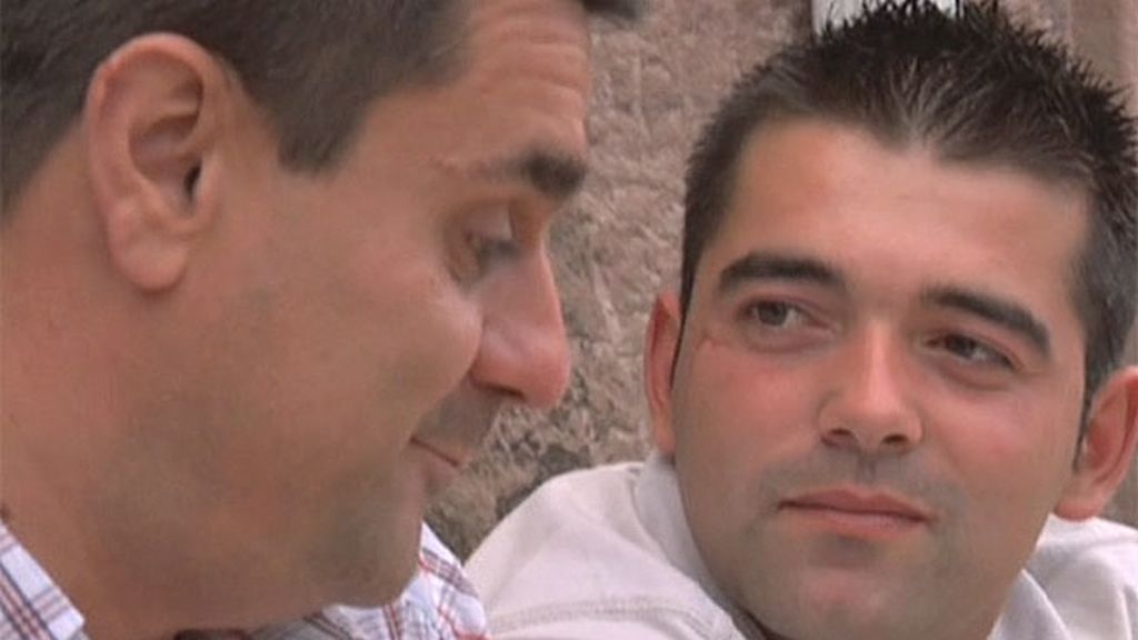 La convivencia de Jonathan con Rebeca y Elisabeth