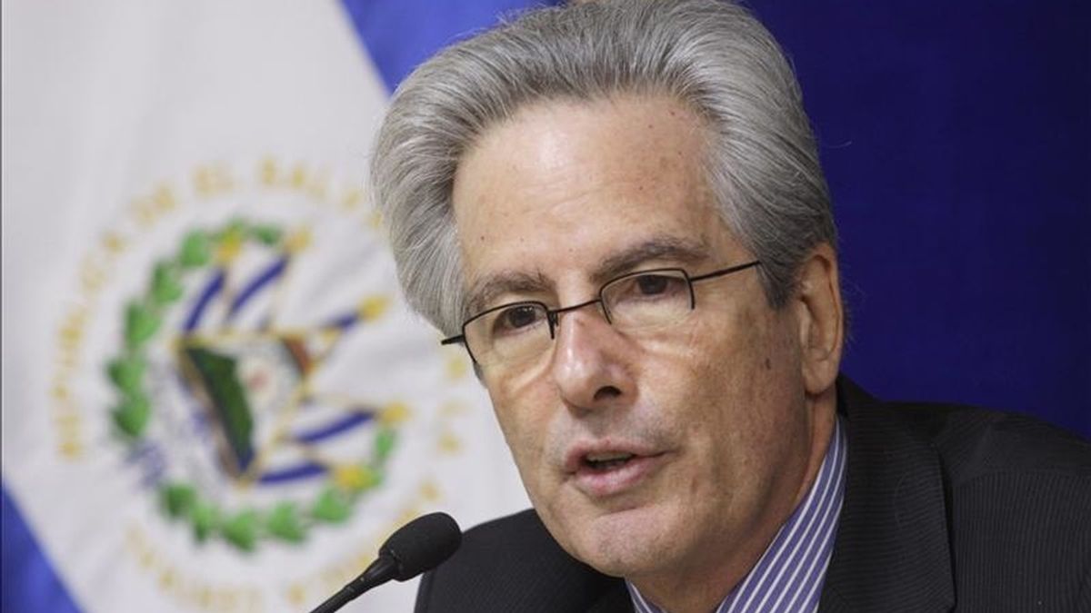 El secretario de Estado adjunto para el Hemisferio Occidental, Arturo Valenzuela, tuvo una conversación productiva con el canciller hondureño. EFE/Archivo