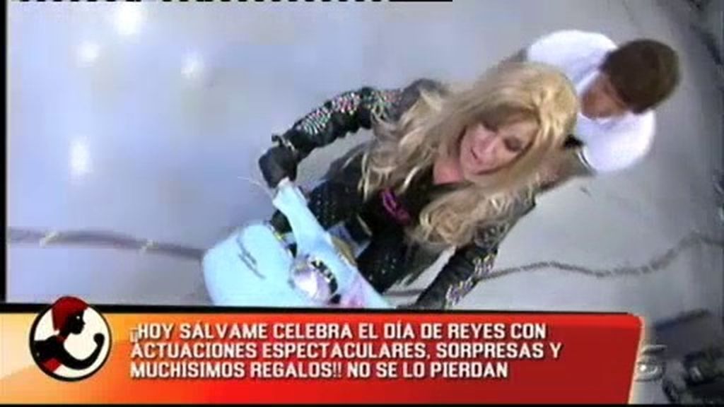 Los colaboradores de 'Sálvame' se disfrazan de juguetes en Reyes