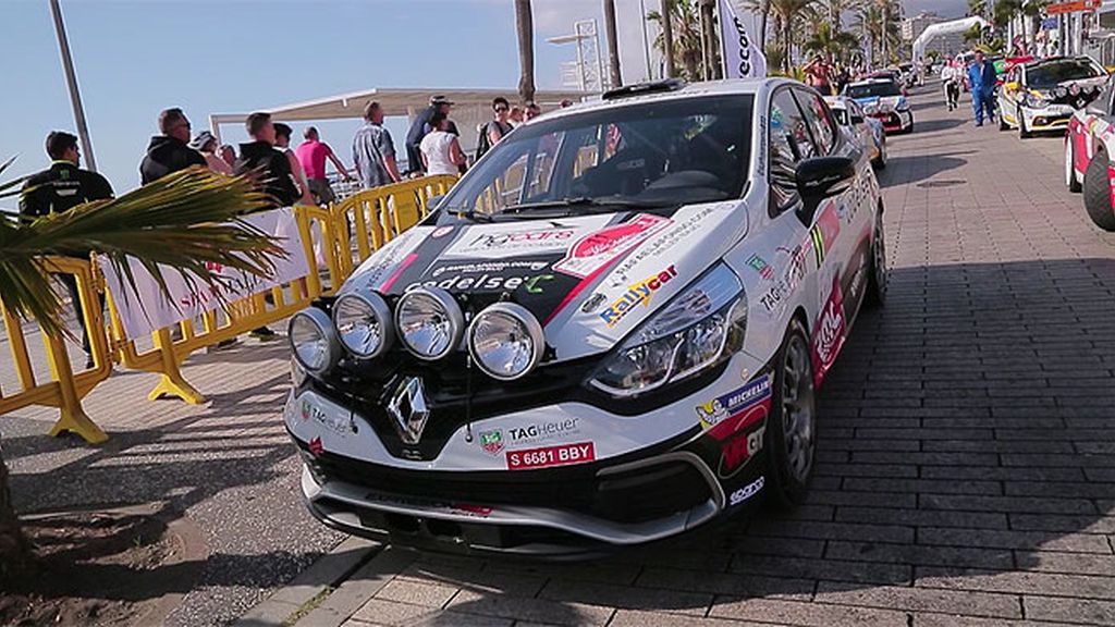 Clio R3T en el nacional de rallyes